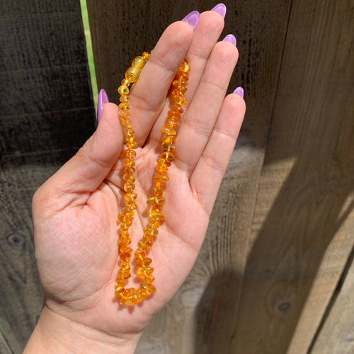 Yellow amber necklace